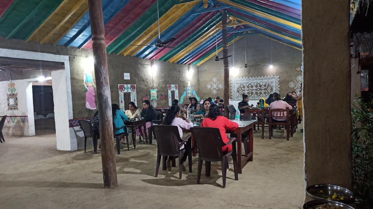 Kutir Craft Village Resort Bherandiāla Zewnętrze zdjęcie