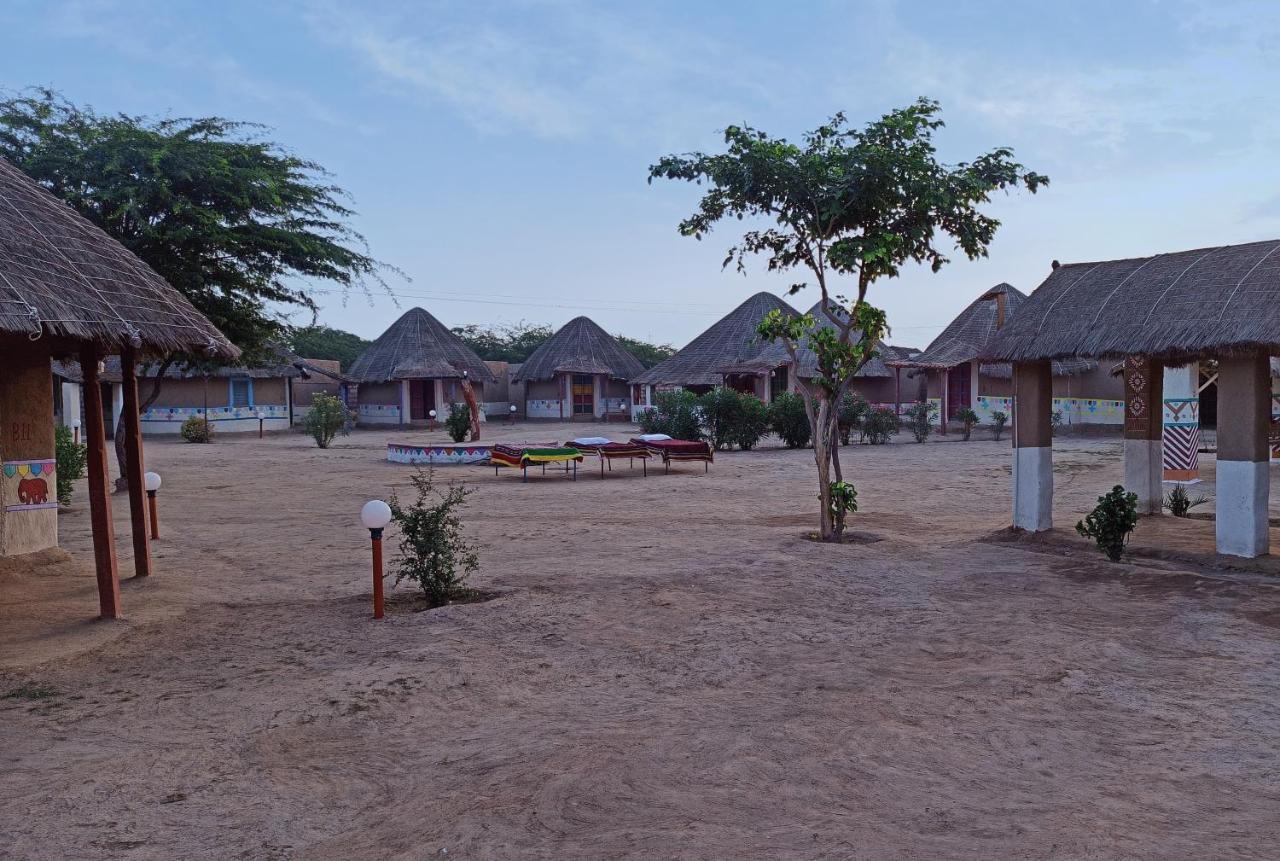 Kutir Craft Village Resort Bherandiāla Zewnętrze zdjęcie