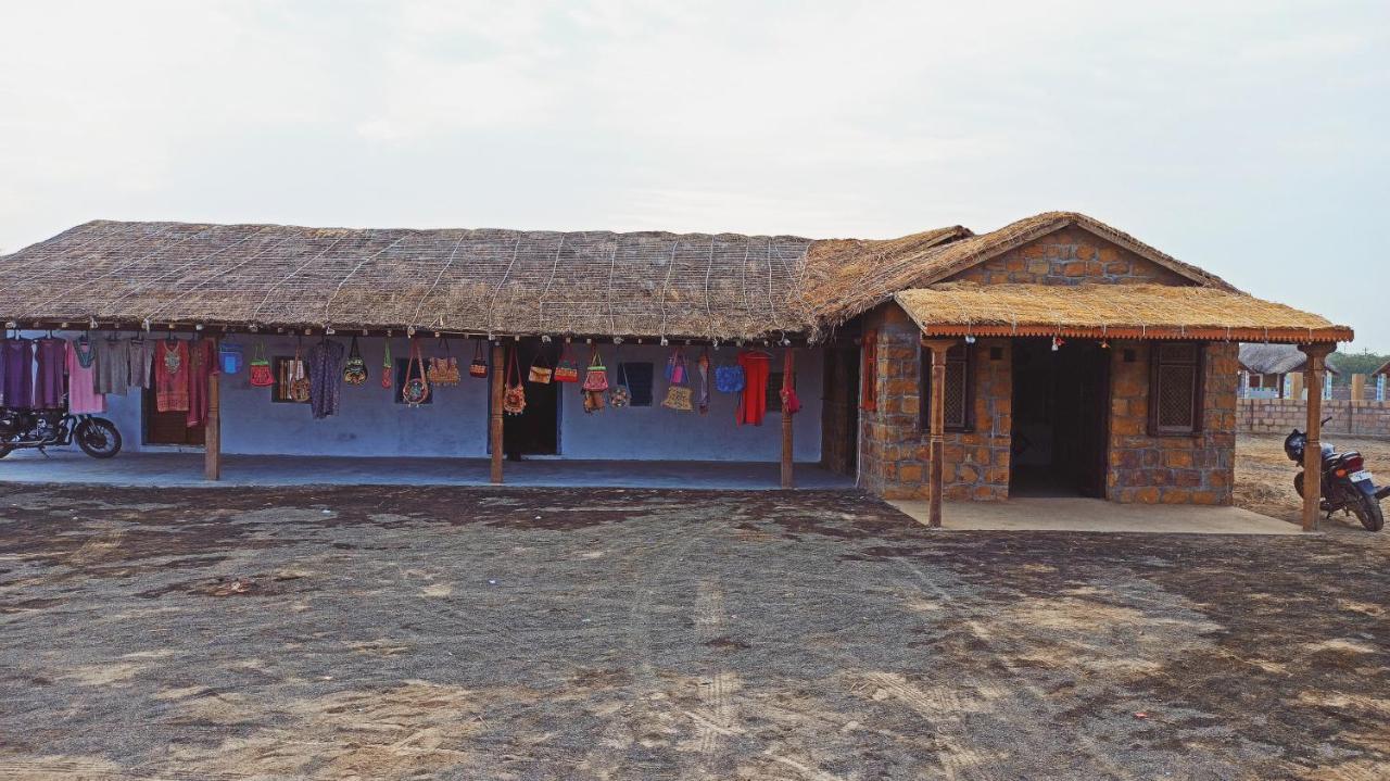 Kutir Craft Village Resort Bherandiāla Zewnętrze zdjęcie