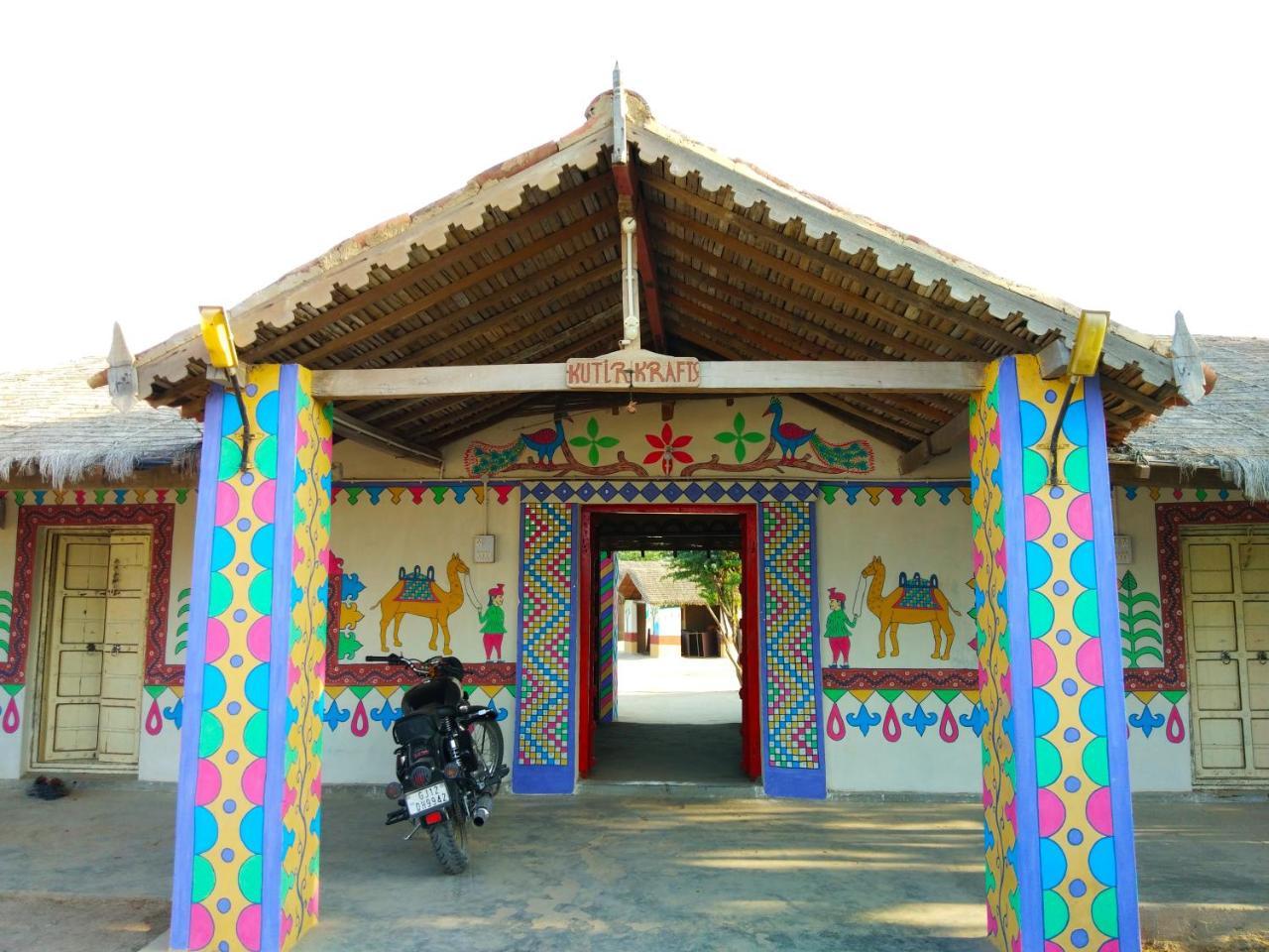 Kutir Craft Village Resort Bherandiāla Zewnętrze zdjęcie