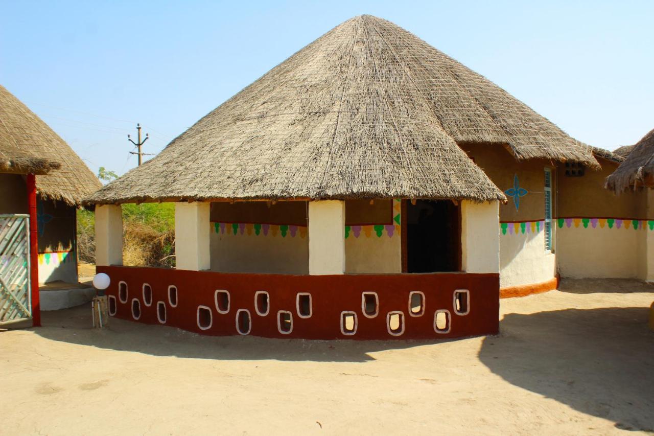 Kutir Craft Village Resort Bherandiāla Zewnętrze zdjęcie