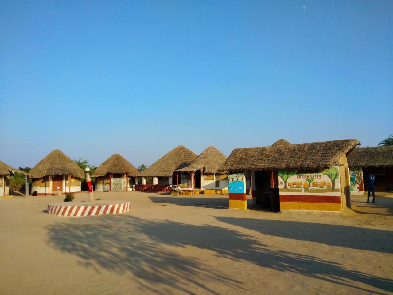 Kutir Craft Village Resort Bherandiāla Zewnętrze zdjęcie